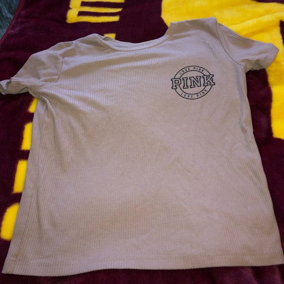 Pink t-shirt - Picture 1 of 1